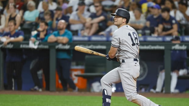 New York Yankees OF Andrew Benintendi hitting against Seattle Mariners